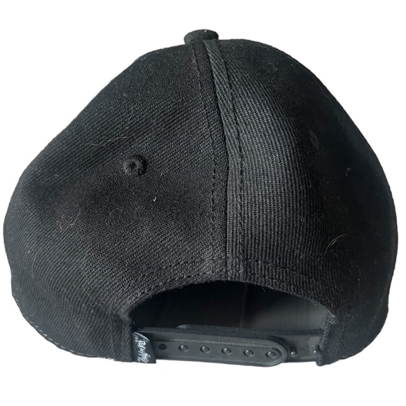 NWT Bloworld Rick & Morty Portal Curved SnapBack Hat OS - Picture 3 of 10